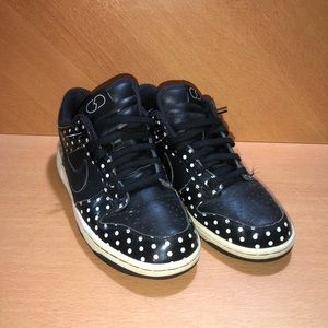 Nike Dunk Low Top. Size 7. Polka Dot